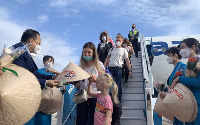 Lễ đón du khách Nga tới Khánh Hòa theo chương trình thí điểm (Ảnh minh họa: CTV)