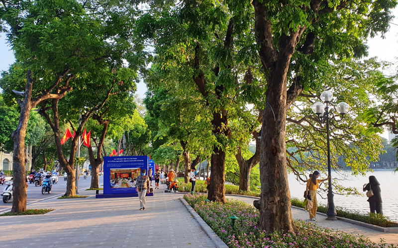 Du lịch Hà Nôi quyết tâm hoàn thành “nhiệm vụ kép”. (Ảnh: NDĐT)