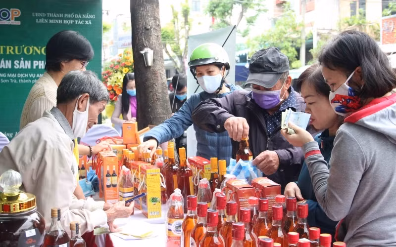 Tiêu dùng trong nước phục hồi góp phần thúc đẩy kinh tế Việt Nam tăng trưởng nhanh trong quý III năm 2020. (Ảnh minh họa)