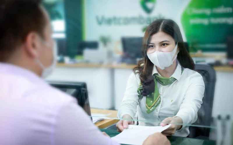Hoạt động giao dịch tại Vietcombank.
