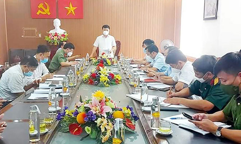 Phó Chủ tịch UBND tỉnh Bùi Đình Long đề nghị Công an huyện Diễn Châu củng cố hồ sơ, tiến hành điều tra và khởi tố vụ án, khởi tố bị can.