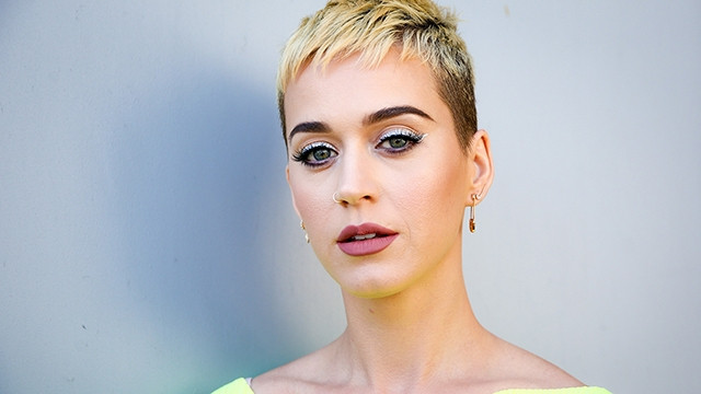 Katy Perry giảm phong độ