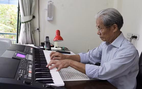 Nhạc sỹ Nguyễn Tài Tuệ. (Ảnh: Vietnam+)