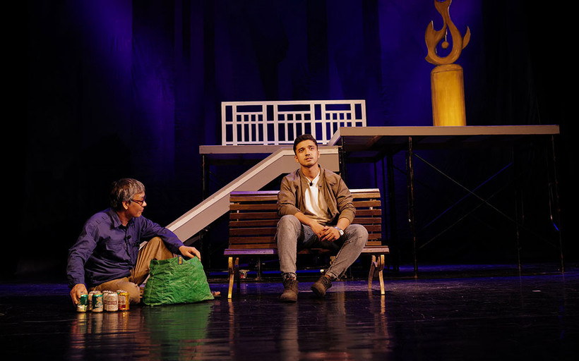 Vở "Bộ cảnh phục".