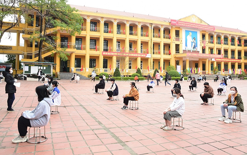 Các trường học vẫn thực hiện nghiêm 5K để phòng dịch.