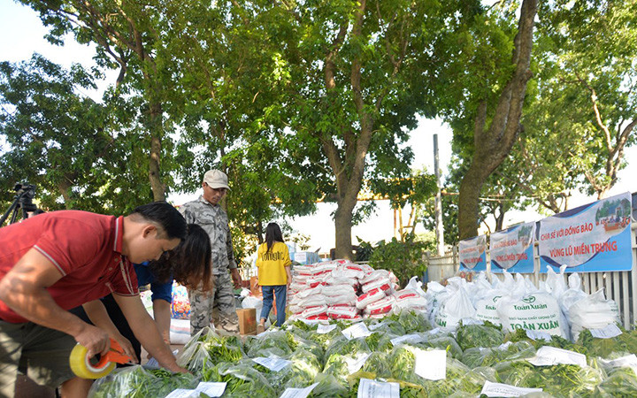 Rau xanh là mặt hàng tập kết cuối cùng để bảo đảm độ tươi.