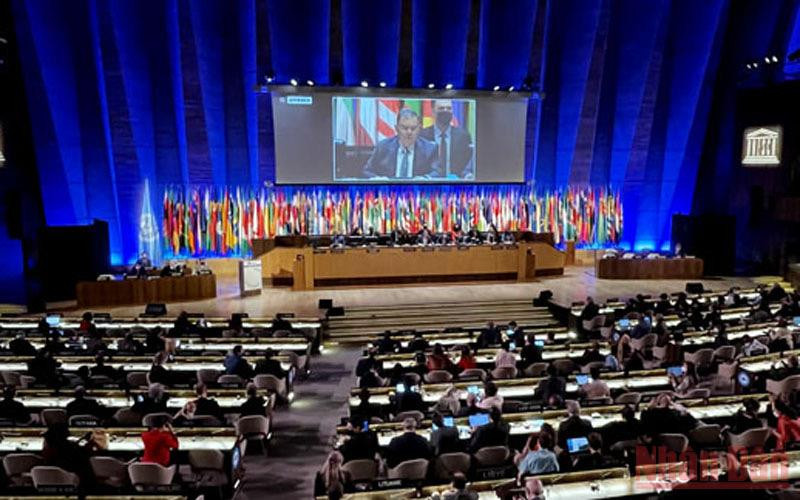 Phiên họp toàn thể Đại hội đồng UNESCO lần thứ 41 tại Paris.