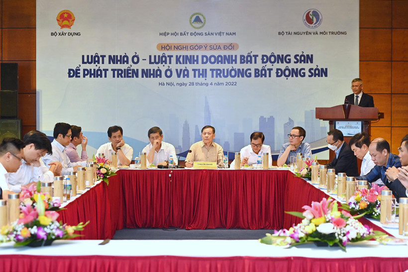 Toàn cảnh hội nghị.