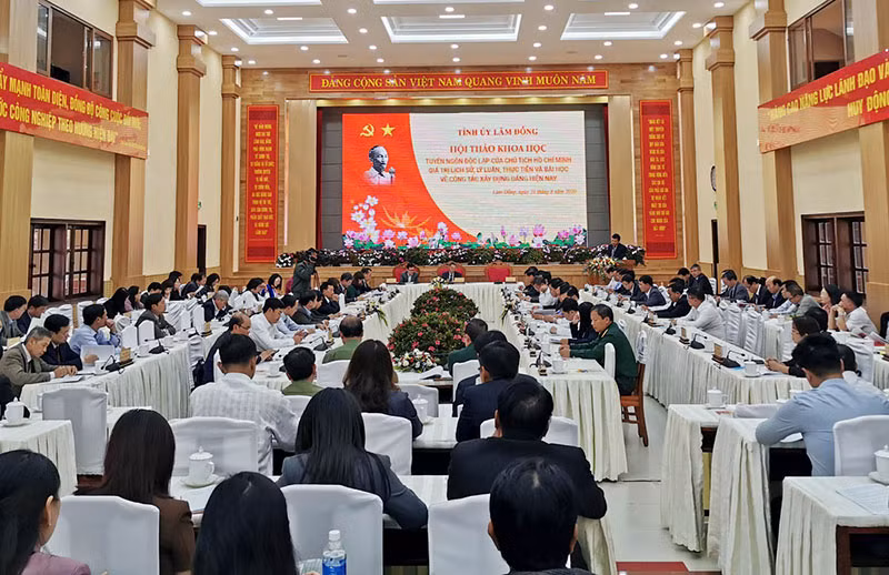 Quang cảnh hội thảo.