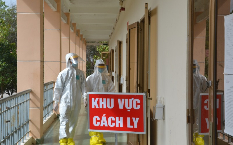 39 trường hợp tiếp xúc với 2 người nhập cảnh trái phép có kết quả âm tính lần 1