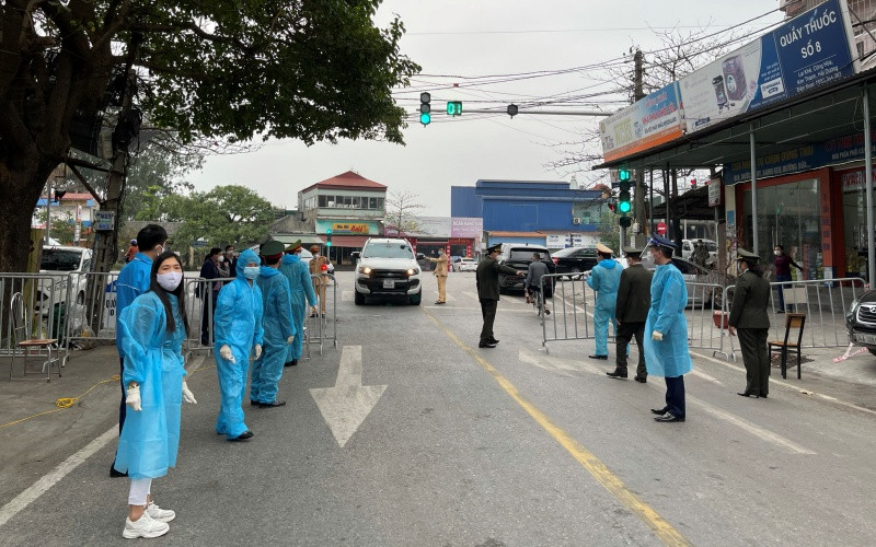 Chốt kiểm soát dịch Covid-19 trên địa bàn huyện Kim Thành trong thời gian thực hiện Chỉ thị 16 của Thủ tướng Chính phủ.