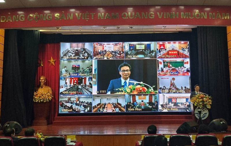 Phó Thủ tướng Vũ Đức Đam phát biểu ý kiến chỉ đạo Hội nghị.