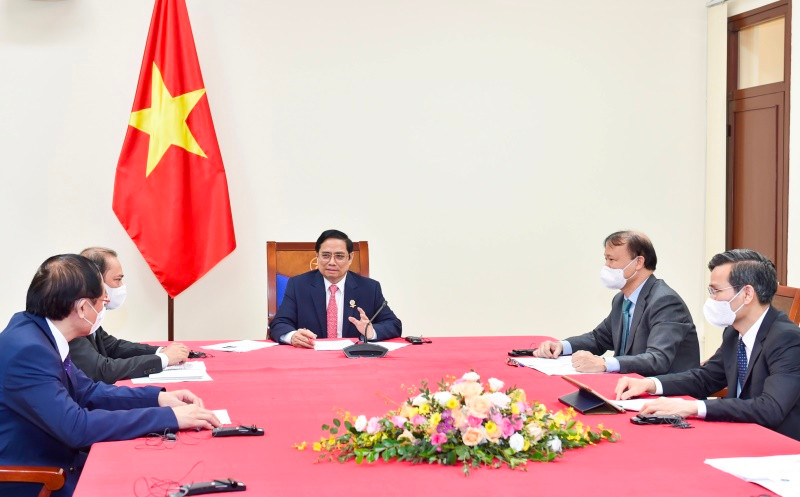 Thủ tướng Phạm Minh Chính điện đàm với Tổng thống nước Cộng hòa Chile Sebastian Piñera.