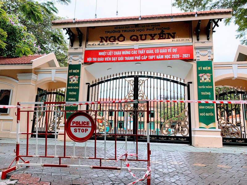 Từ chiều 28/6, học sinh lớp 12 tại Hải Phòng thực hiện ôn thi trực tuyến.