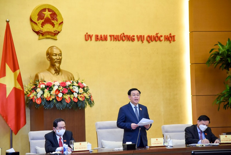 Chủ tịch Quốc hội Vương Đình Huệ phát biểu tại buổi làm việc. 