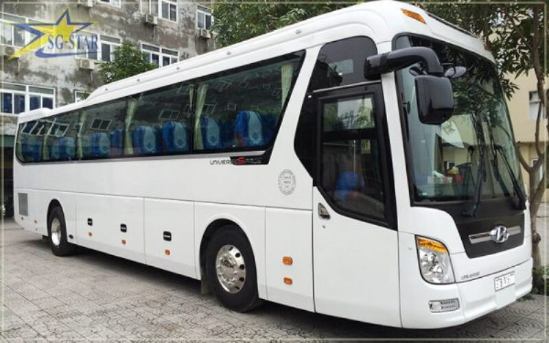 Phương tiện hoạt động vận chuyển chuyên gia, công nhân tại Hà Nội trong thời gian giãn cách phải được cấp mã xác nhận.