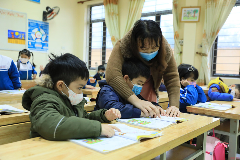 Theo khuyến cáo của nhiều giáo viên, các bậc phụ huynh không cần quá lo lắng khi con chuẩn bị bước vào lớp 1. (ẢNH: THÀNH ĐẠT)