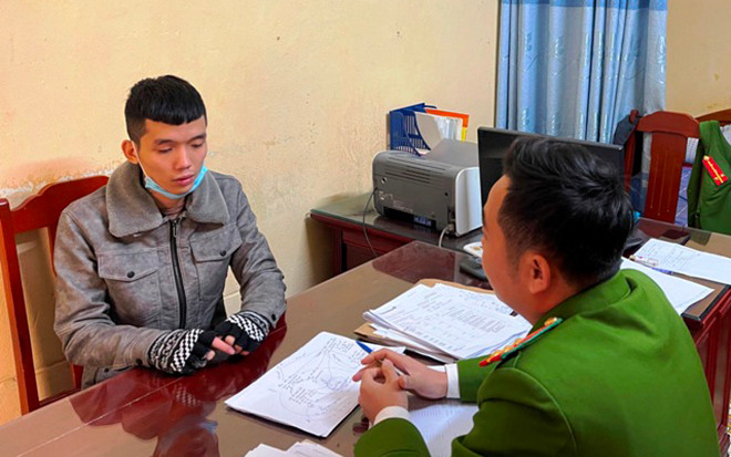 Công an tiến hành xét hỏi đối tượng Võ Ngọc Trung.