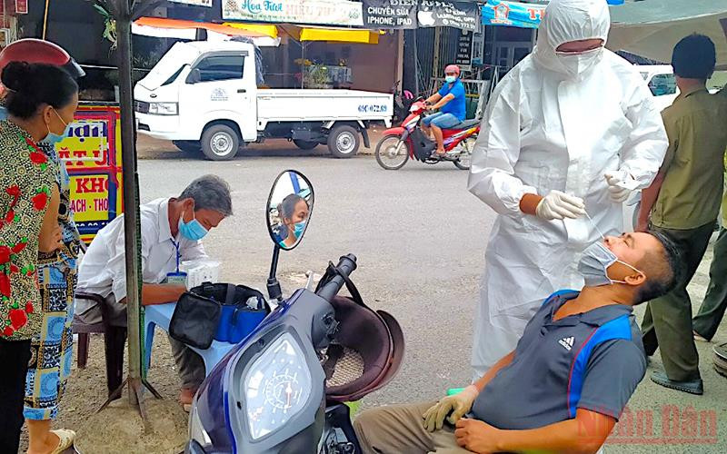 Chủ trương mới của tỉnh Cà Mau cho phép sử dụng kết quả xét nghiệm nhanh để xác định ca mắc và khỏi Covid-19.