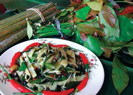 Ngon... toát mồ hôi