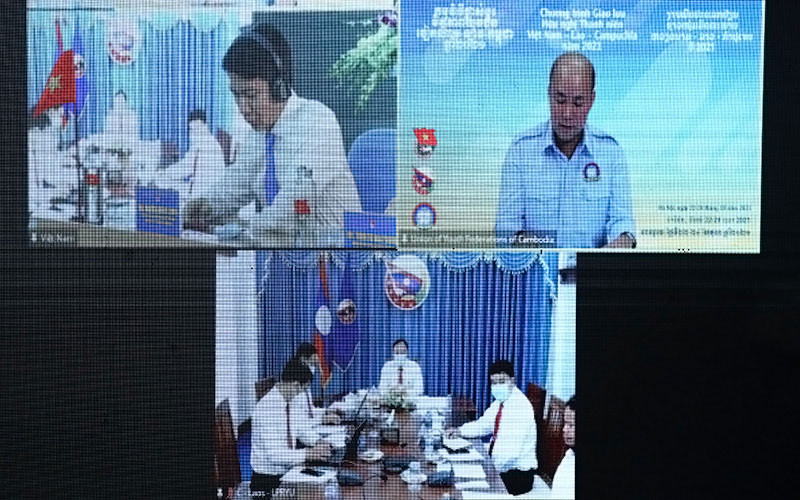 Đại diện các tổ chức Đoàn, Hội của 3 nước dự chương trình.