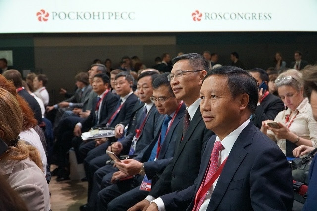 Đoàn đại biểu Việt Nam dự Diễn đàn Kinh tế quốc tế Saint Petersburg-2019