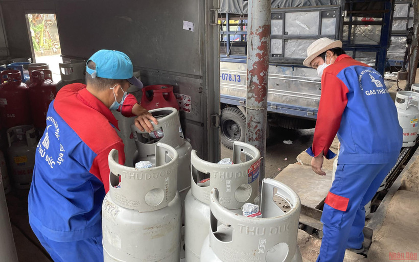 Giá gas bán lẻ giảm lần thứ 2 trong 2 tháng liên tiếp.