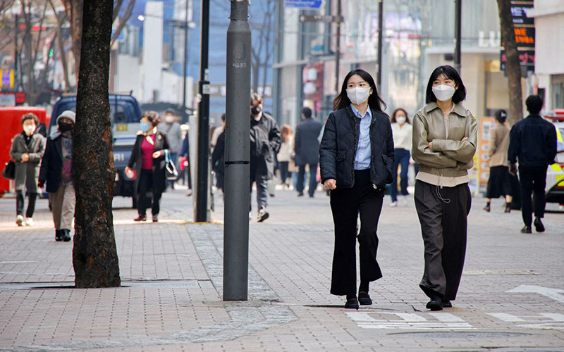 Đường phố tại thủ đô Seoul, ngày 16/3. (Ảnh: Reuters)