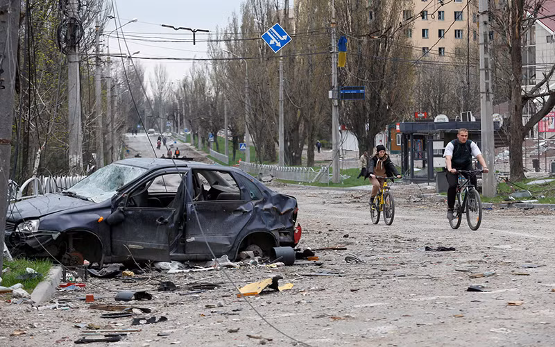 Một góc thành phố cảng Mariupol, Ukraine, ngày 18/4. (Ảnh: Reuters)
