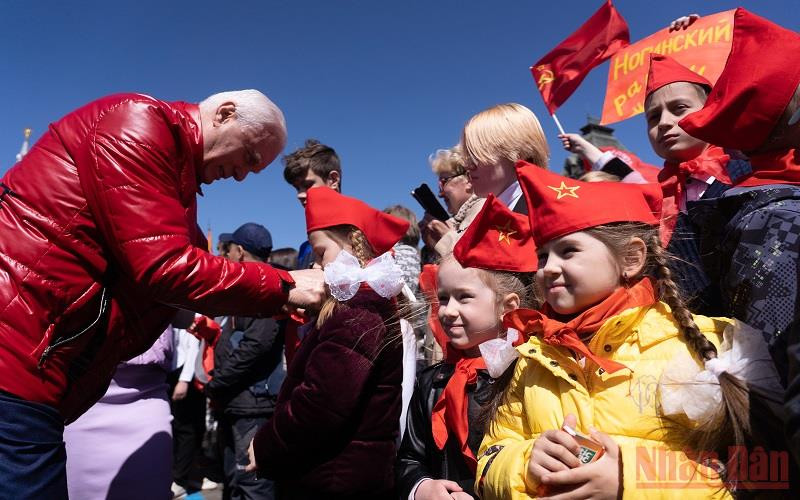 Hoạt động kỷ niệm 100 năm thành lập Đội Thiếu niên Tiền phong Lenin tại Nga