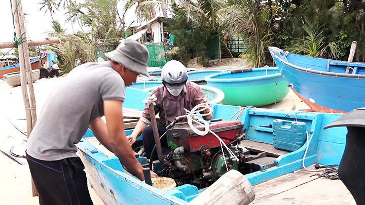 Nỗi lo thiếu thợ theo nghề sửa máy đang chưa có lời giải.