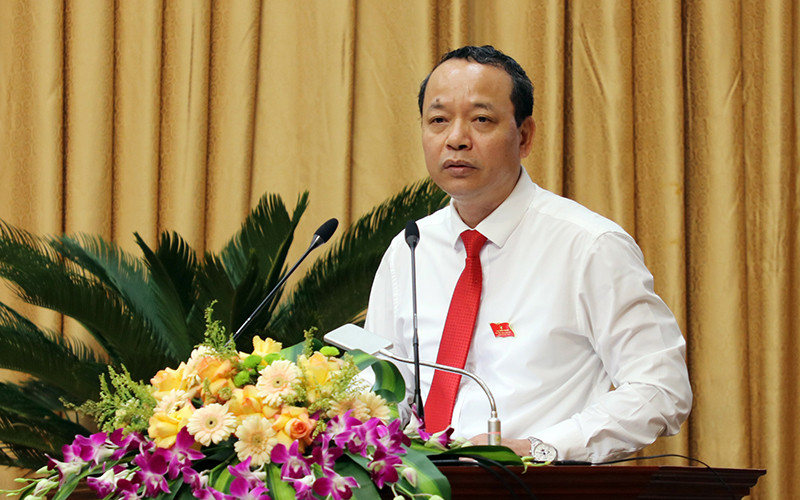 Phó Bí thư Thường trực Tỉnh ủy, Chủ tịch HĐND tỉnh Bắc Ninh Nguyễn Quốc Chung phát biểu tại kỳ họp.