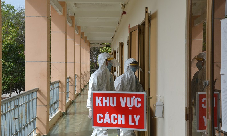 Sáu trường hợp tiếp xúc với BN 1553 ở TP Hồ Chí Minh có kết quả âm tính với SARS-CoV-2