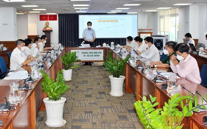 Toàn cảnh buổi họp báo.