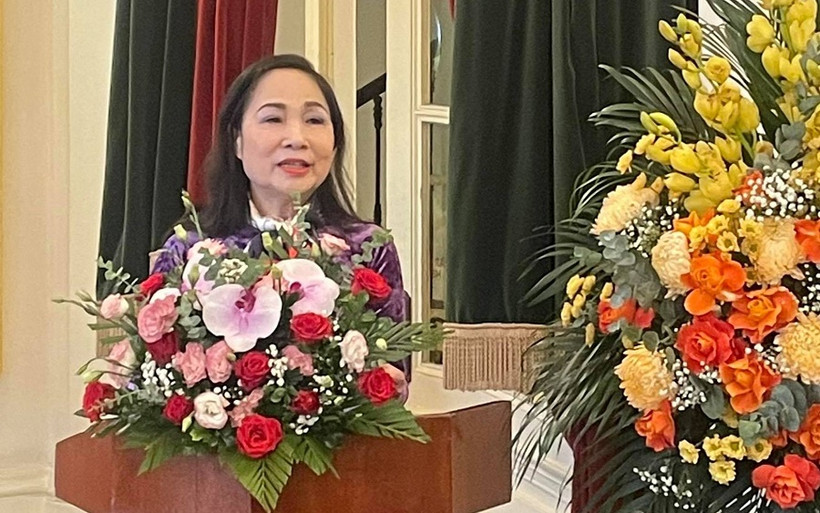 NSND Trịnh Thúy Mùi, Chủ tịch Hội Nghệ sĩ Sân khấu Việt Nam phát biểu tại Hội thảo. (Ảnh: TRANG ANH)