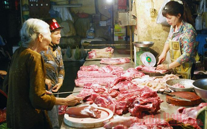 Theo Bộ Tài chính, ngay từ cuối năm 2019, giá thịt lợn đã đứng ở mức cao, bình quân tăng hơn 11% so với trước. (Ảnh minh họa: NDĐT)