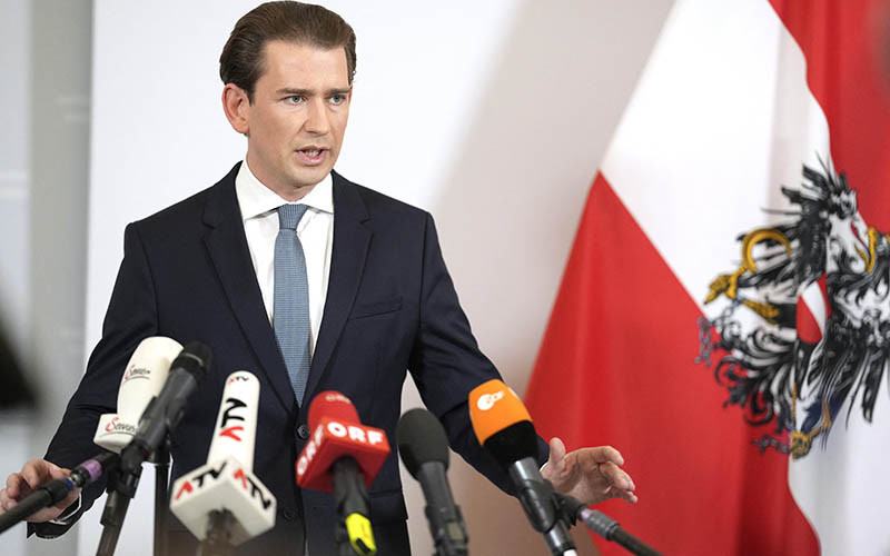 Thủ tướng Áo Sebastian Kurz trong cuộc họp báo về khủng hoảng Chính phủ, tại Vienna, ngày 8/10/2021. (Ảnh: AFP/TTXVN)