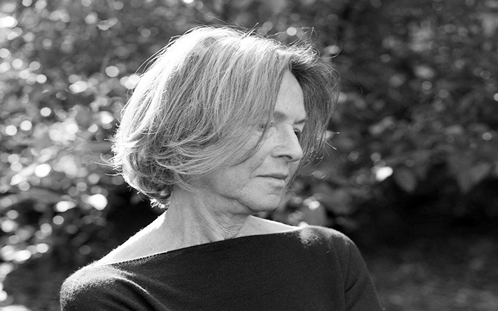 Và hiện tại tái sinh từ ký ức