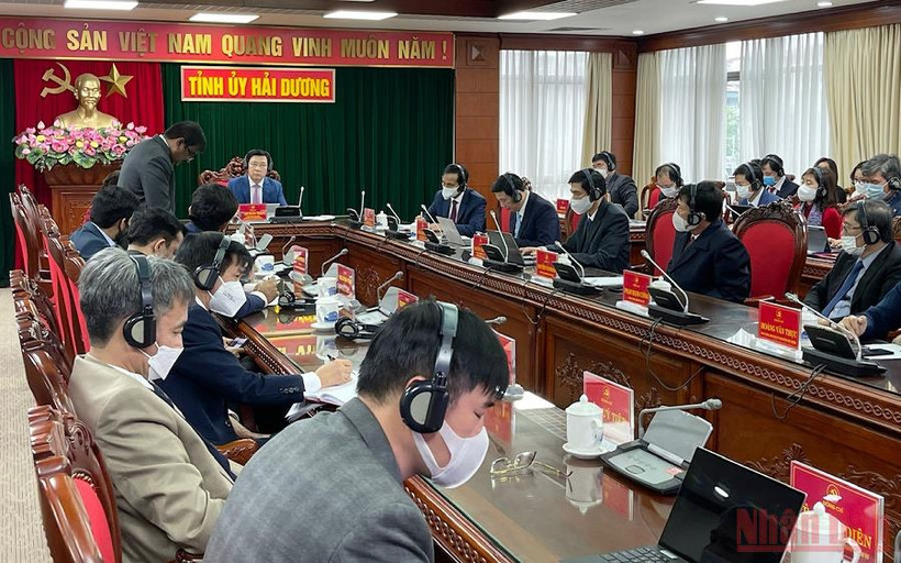 Lãnh đạo tỉnh Hải Dương thảo luận hợp tác đầu tư với các doanh nghiệp Ấn Độ.