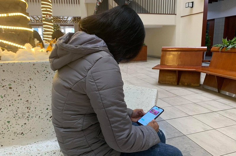 Chị M. không dám về quê vì sợ kỳ thị.