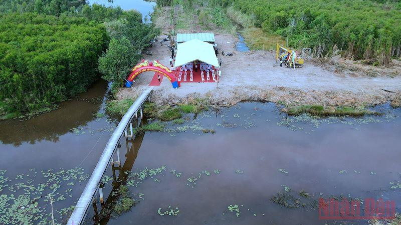 Nhờ tình hình dịch bệnh hạ nhiệt, một số dự án ở Cà Mau đã mạnh dạn khởi công trong những ngày đầu năm 2022.