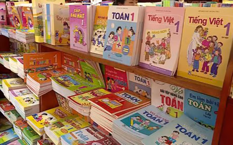 Sách giáo khoa lớp 1 theo chương trình mới: Nặng - nhẹ thế nào?