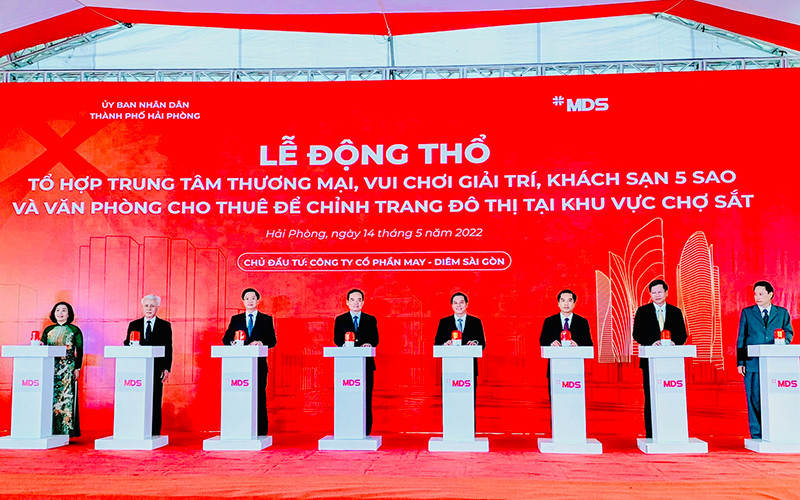 Quang cảnh lễ động thổ dự án tổ hợp Trung tâm thương mại, vui chơi giải trí, khách sạn 5 sao và văn phòng cho thuê.