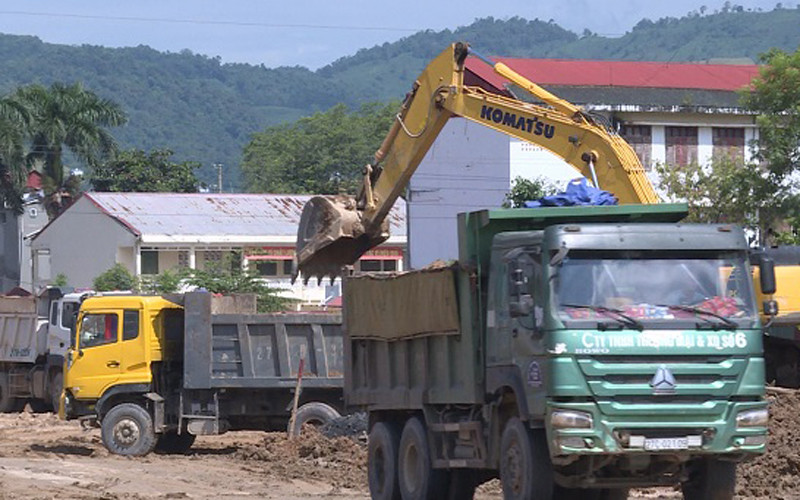 Nhà thầu đẩy nhanh tiến độ thi công dự án tái định cư thuộc dự án nâng cấp, mở rộng sân bay Điện Biên Phủ.