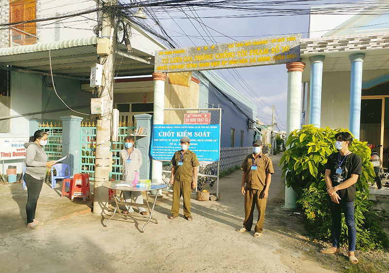 Mô hình “Người dân quản lý nhau cùng phòng, chống dịch Covid-19” tại tổ 16, ấp Phong Thuận, xã Tân Mỹ Chánh, thành phố Mỹ Tho (Tiền Giang). 
