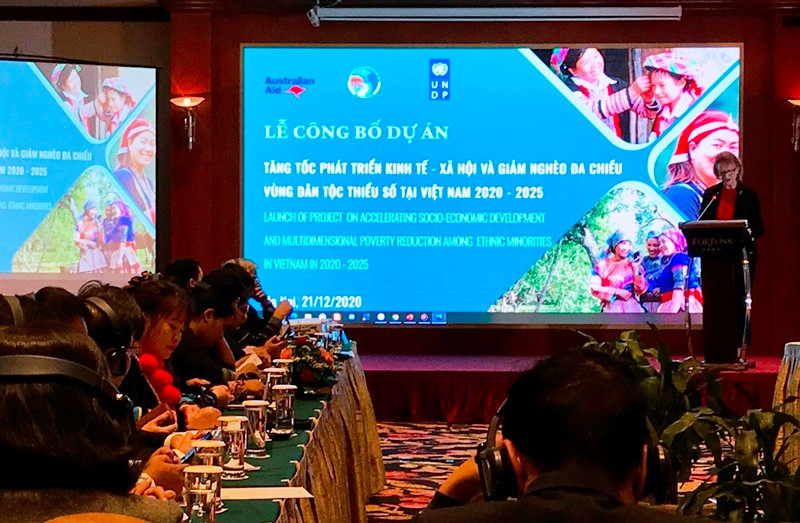 Tăng tốc phát triển, giảm nghèo đa chiều vùng đồng bào dân tộc thiểu số