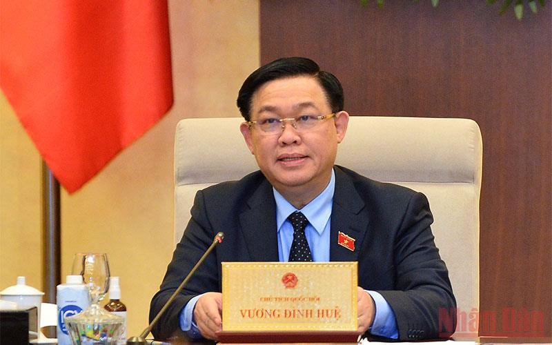 Chủ tịch Quốc hội Vương Đình Huệ phát biểu cho ý kiến tại phiên họp. (Ảnh: ĐĂNG ANH)