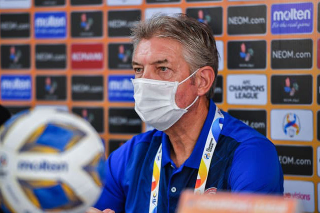 HLV trưởng Jurgen Gede. (Ảnh: VFF)