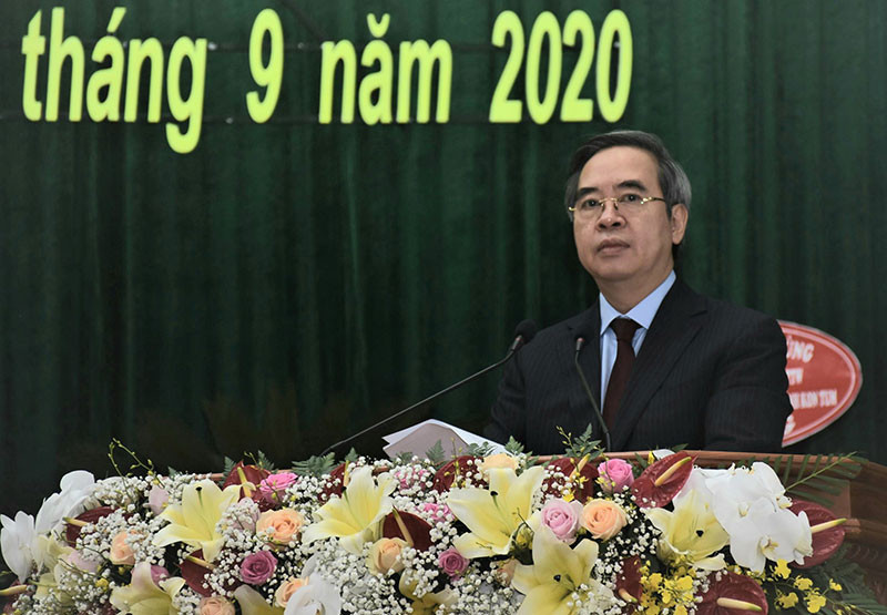 Đồng chí Nguyễn Văn Bình, Ủy viên Bộ Chính trị, Bí thư T.Ư Đảng, Trưởng Ban Kinh tế T.Ư phát biểu chỉ đạo Đại hội.