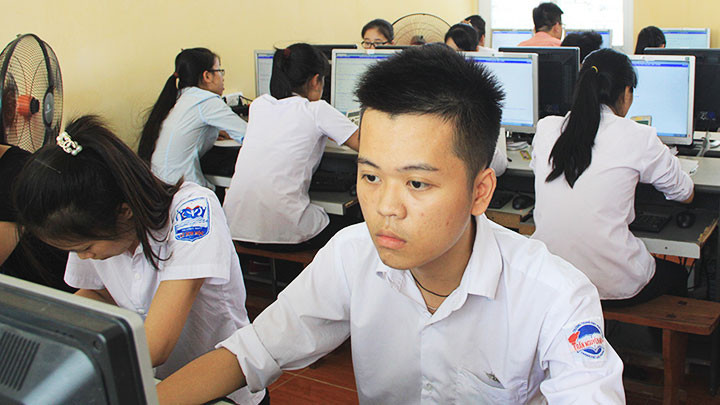 Hà Nội hoãn thời gian kiểm tra khảo sát với học sinh lớp 12